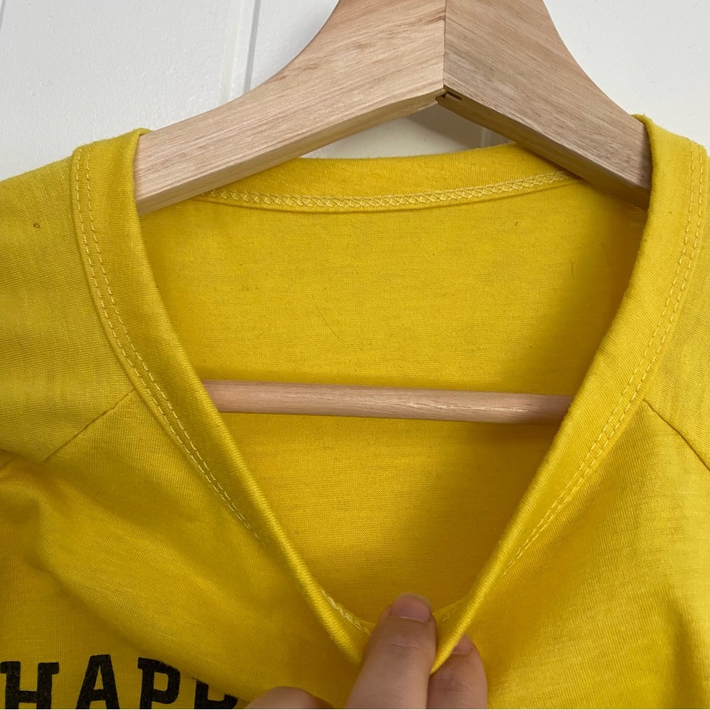 Happy Go Lucky Graphic Crop Top - Picture 4 of 4
